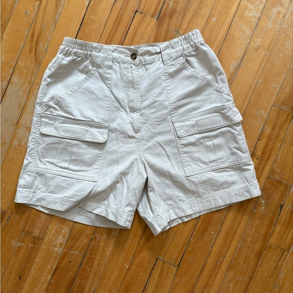 Vintage WindRiver Cargo Shorts β Beige Utility Y2K (Size 10, Oversized Fit) - Picture 5 of 6